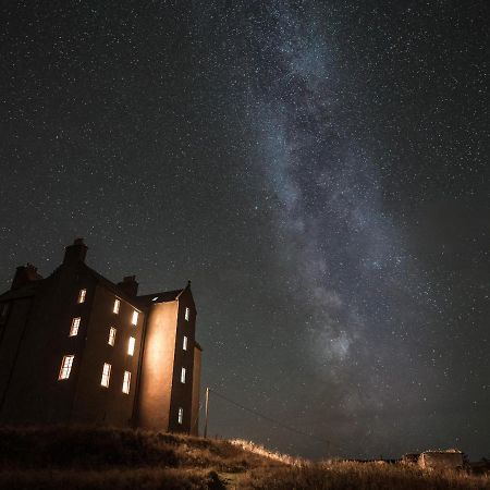 Freswick Castle Villa Exterior photo