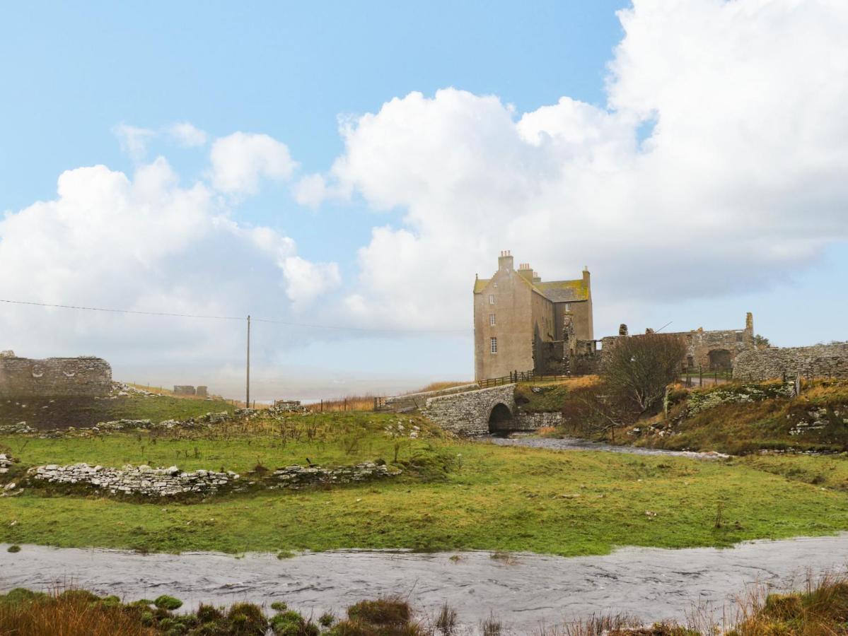 Freswick Castle Villa Exterior photo